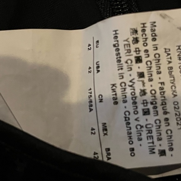 Emporia Armani black sequence skirt size 42 NWT ($425). I am open to negotiating - Picture 5 of 5